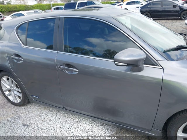 JTHKD5BH0E2207396 Lexus Ct 200h Hybrid