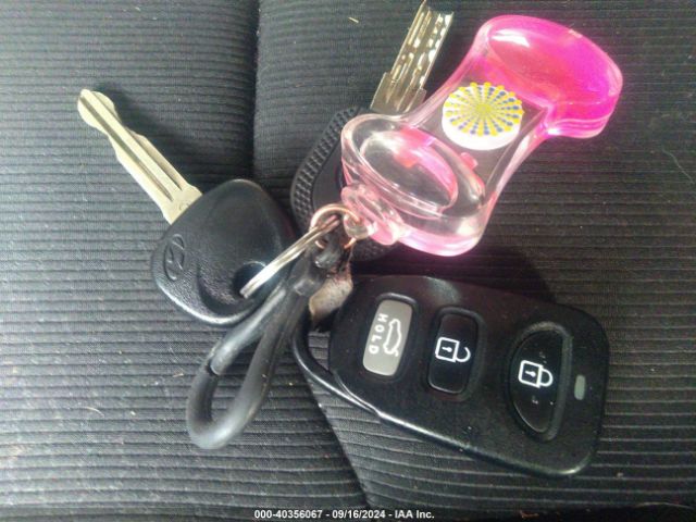 5NPD74LF5JH358168 Hyundai ELANTRA SE