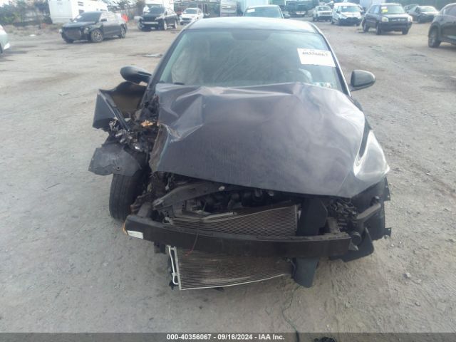 5NPD74LF5JH358168 Hyundai ELANTRA SE