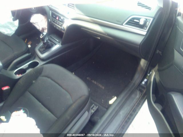 5NPD74LF5JH358168 Hyundai ELANTRA SE
