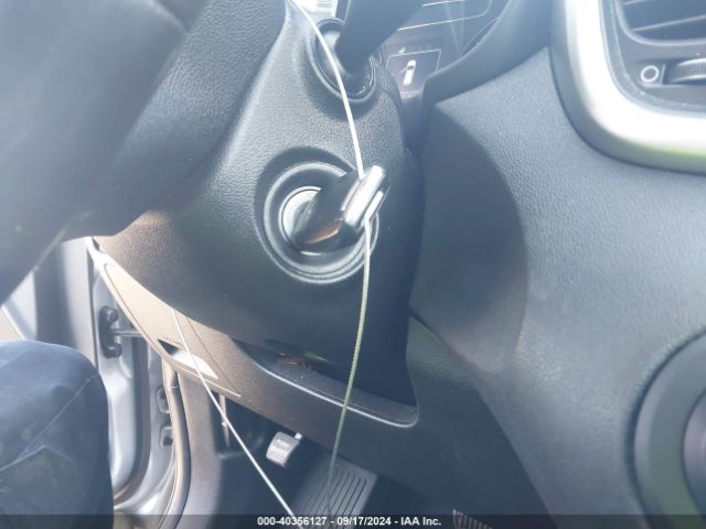 5XYPG4A33JG413858 KIA Sorento 2.4l Lx
