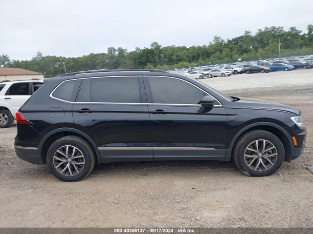 3VV2B7AX7LM036875 Volkswagen Tiguan 2.0t Se/2.0t Se R-line Black/2.0t Sel