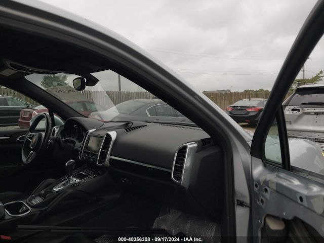 WP1AF2A27FLA40905 Porsche Cayenne Diesel
