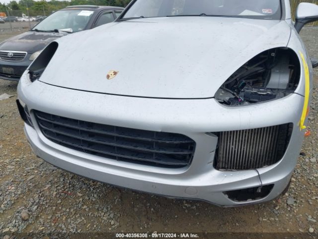 WP1AF2A27FLA40905 Porsche Cayenne Diesel