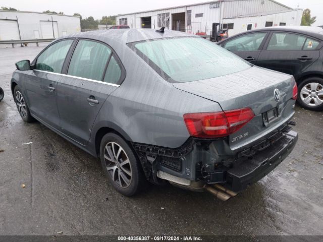 3VWDB7AJXHM235118 Volkswagen Jetta 1.4t Se