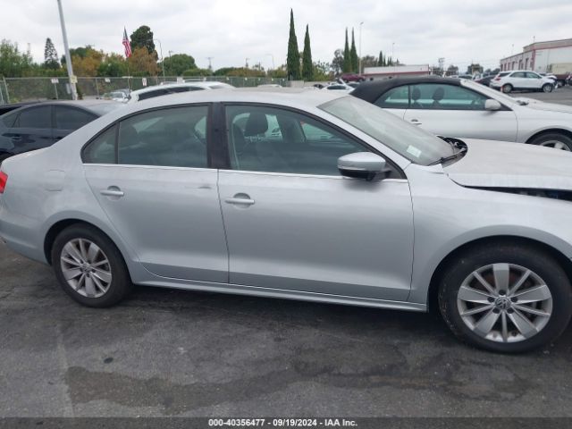 3VWD17AJ5FM405675 Volkswagen Jetta 1.8t Se