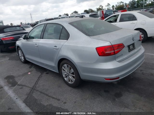 3VWD17AJ5FM405675 Volkswagen Jetta 1.8t Se