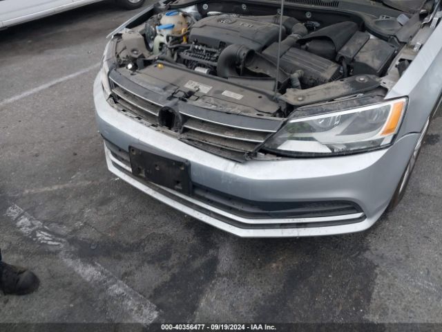 3VWD17AJ5FM405675 Volkswagen Jetta 1.8t Se