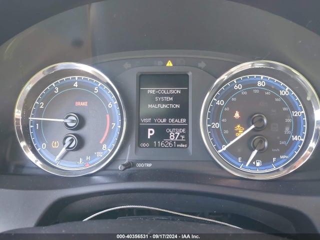 Toyota COROLLA LE 2018 5YFBURHE9JP807321 Image 7