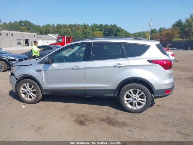 1FMCU9HD0KUA57061 Ford ESCAPE SEL