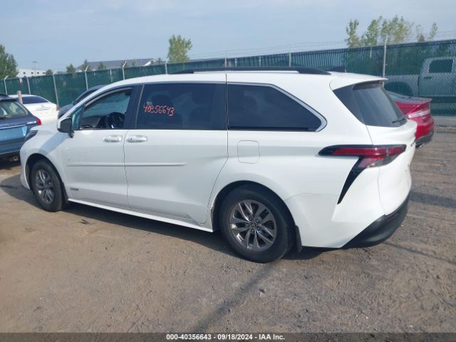 5TDKRKEC7MS059451 Toyota SIENNA LE