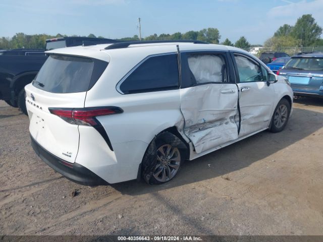 5TDKRKEC7MS059451 Toyota SIENNA LE