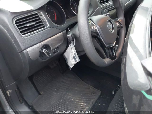 3VW2B7AJ8HM291890 Volkswagen Jetta 1.4t S
