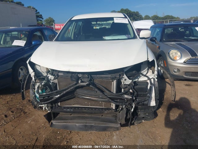 Nissan ROGUE S 2018 5N1AT2MTXJC766616 Image 13