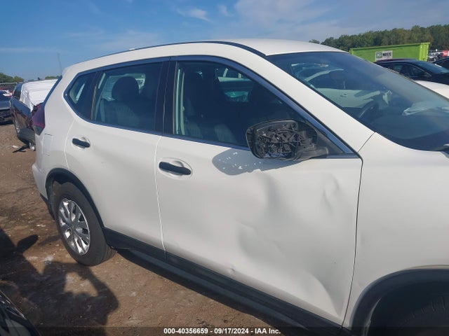 Nissan ROGUE S 2018 5N1AT2MTXJC766616 Image 14