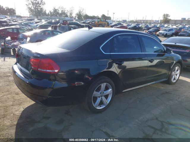 1VWBT7A30EC076242 Volkswagen Passat 1.8t Se
