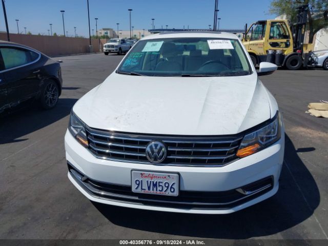 1VWLA7A35KC014521 Volkswagen Passat 2.0t Wolfsburg Edition