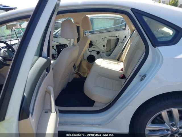 1VWLA7A35KC014521 Volkswagen Passat 2.0t Wolfsburg Edition