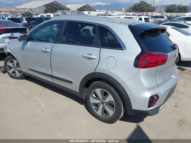 KNDCB3LC2L5438850 KIA NIRO LX