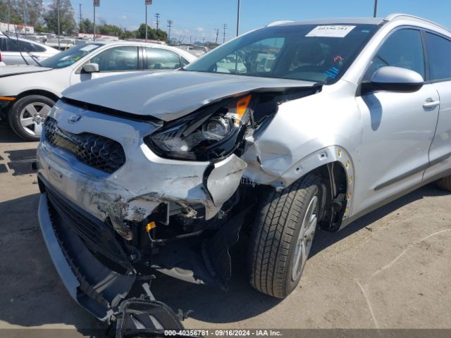 KNDCB3LC2L5438850 KIA NIRO LX