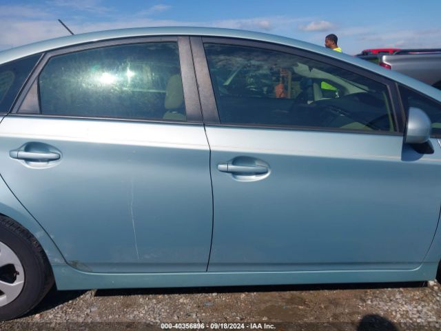 JTDKN3DU0E1841942 Toyota Prius Two