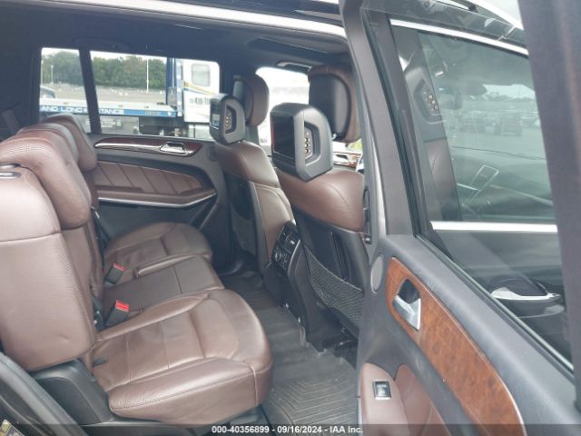 4JGDF7DE0GA705377 Mercedes-Benz Gl 550 4matic