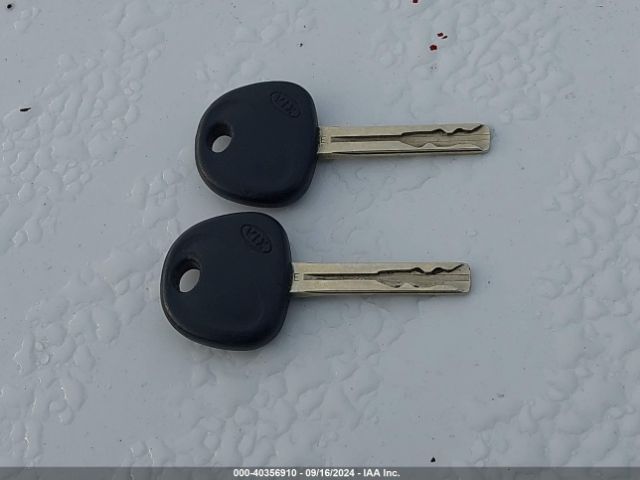 KNDJN2A21F7166495 KIA Soul