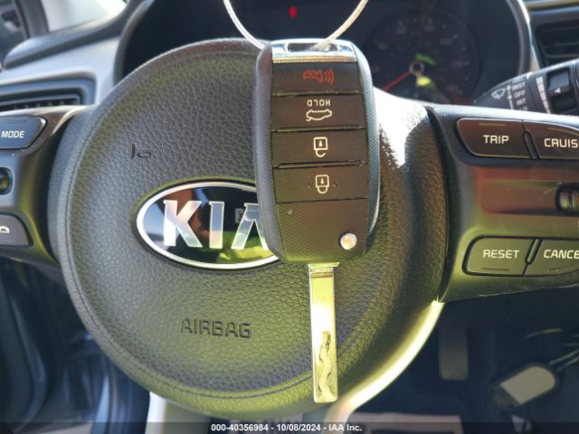 3KPA25ADXLE350082 KIA Rio 5-door S