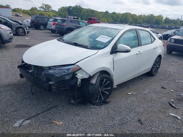 Toyota Corolla Xse 2018 2T1BURHE6JC048739 Image 2