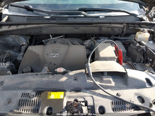 5TDBZRFH7KS923348 Toyota Highlander Le