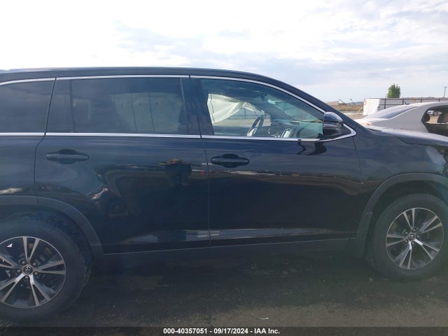 5TDBZRFH7KS923348 Toyota Highlander Le