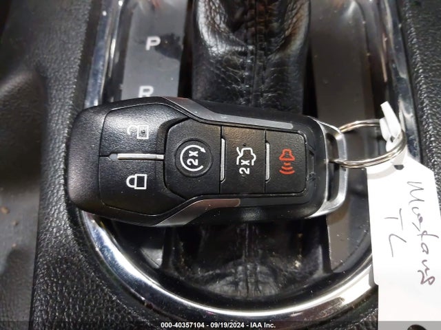 Ford Mustang V6 2016 1FA6P8AM6G5216010 Image 11