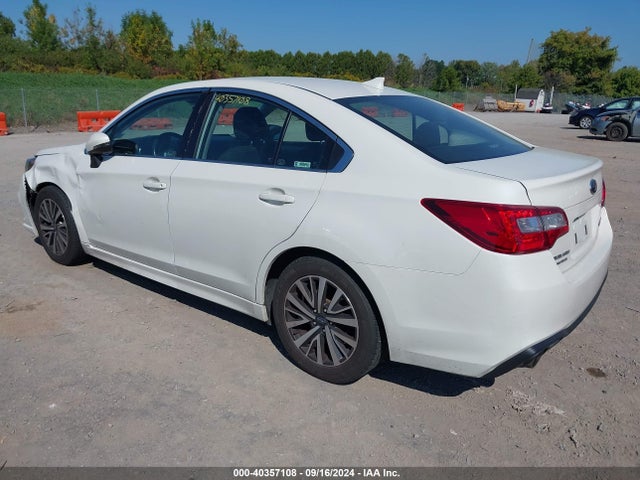4S3BNAF62J3022755 Subaru Legacy Premium