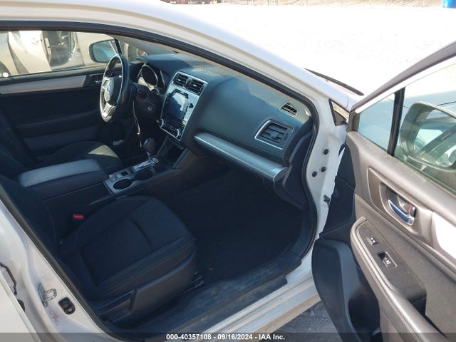 4S3BNAF62J3022755 Subaru Legacy Premium