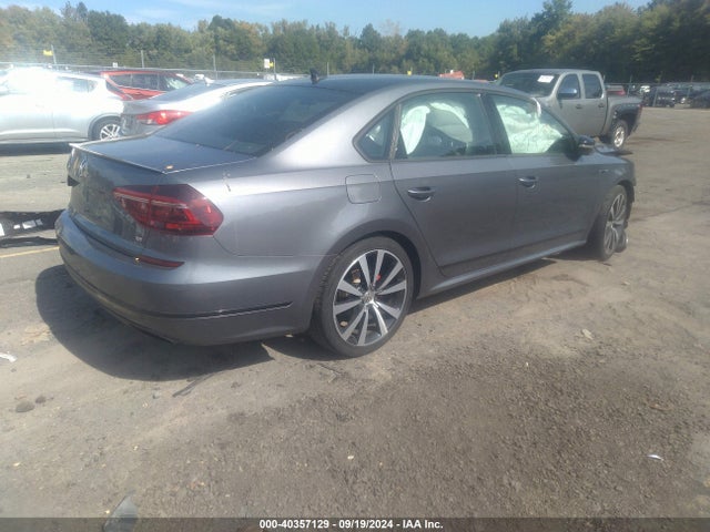 1VWJM7A33JC028396 Volkswagen Passat 3.6l V6 Gt