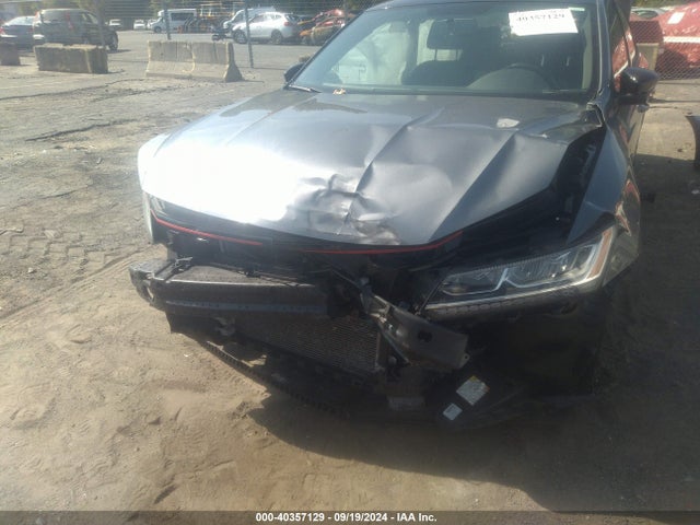 1VWJM7A33JC028396 Volkswagen Passat 3.6l V6 Gt