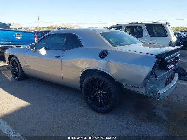 Dodge Challenger 2018 2C3CDZAG6JH204868 Image 31