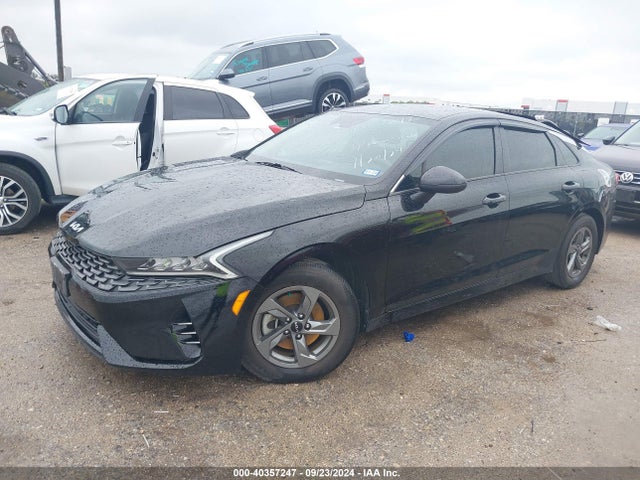 KIA K5 LXS 2022 5XXG14J24NG088740 Image 2