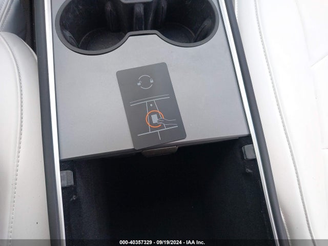 2022 TESLA MODEL Y 7SAYGDEEXNF512970 Photo 10