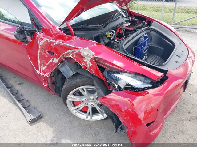 2022 TESLA MODEL Y 7SAYGDEEXNF512970 Photo 5