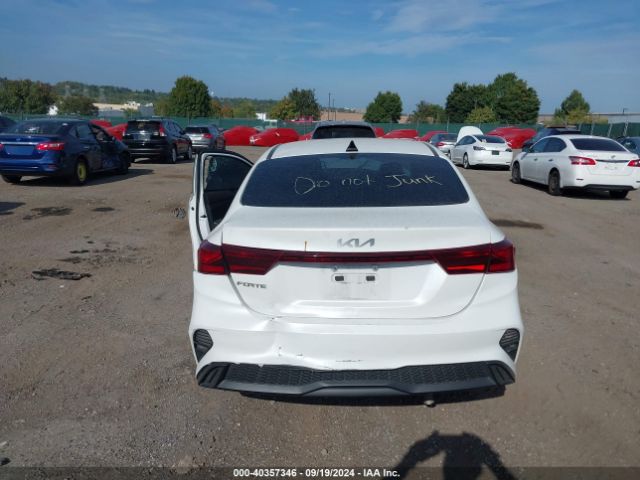 3KPF24AD1PE571740 KIA Forte Lxs