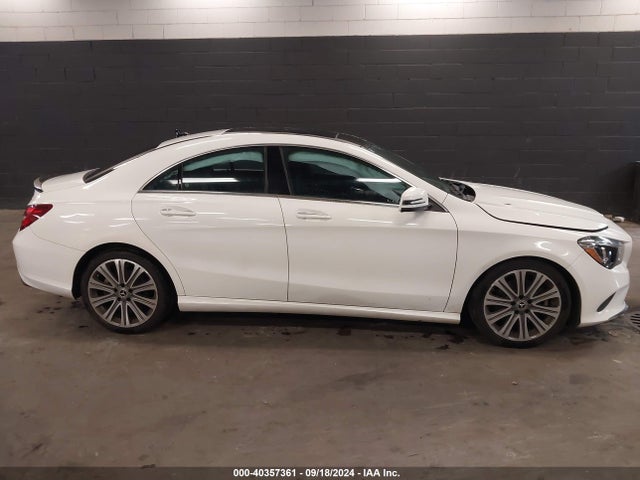 WDDSJ4GB5KN719843 Mercedes-Benz CLA 250 4MATIC