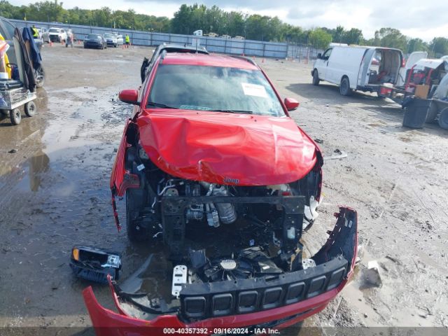 3C4NJDCB7NT135560 Jeep Compass (red) Edition 4x4