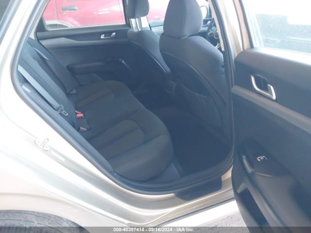 5XXG14J26MG034368 KIA K5 LXS