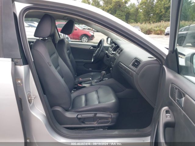 3VWLA7AJ3FM421465 Volkswagen Jetta 2.0l Tdi Se