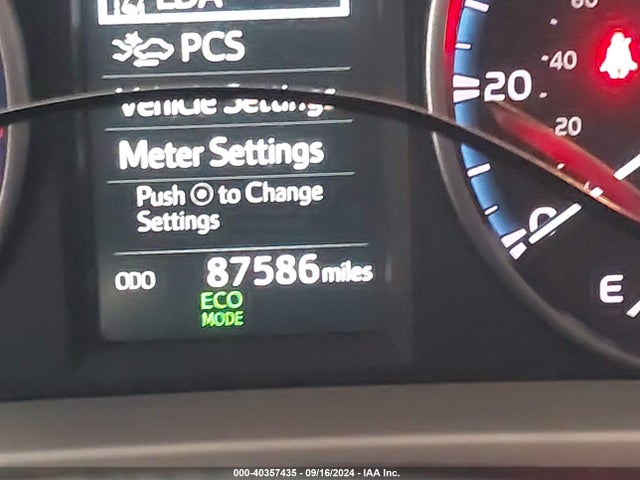 Toyota Rav4 Xle 2017 2T3WFREV2HW337049 Image 15