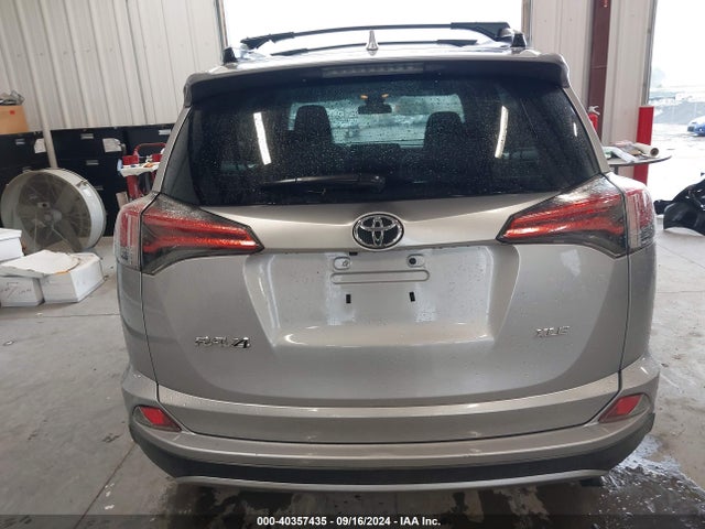 Toyota Rav4 Xle 2017 2T3WFREV2HW337049 Image 16