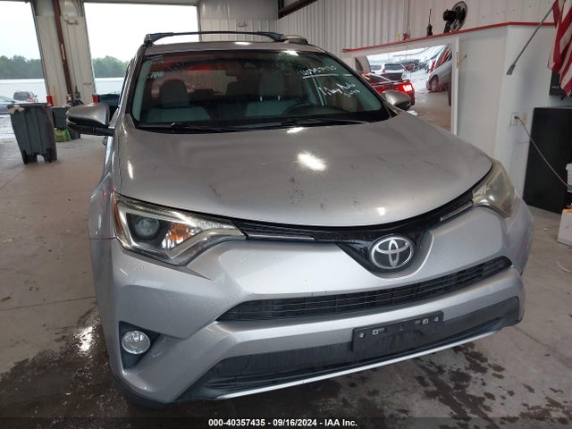 Toyota Rav4 Xle 2017 2T3WFREV2HW337049 Image 6