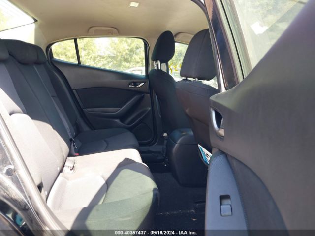 3MZBM1U78FM210262 Mazda Mazda3 I Sport