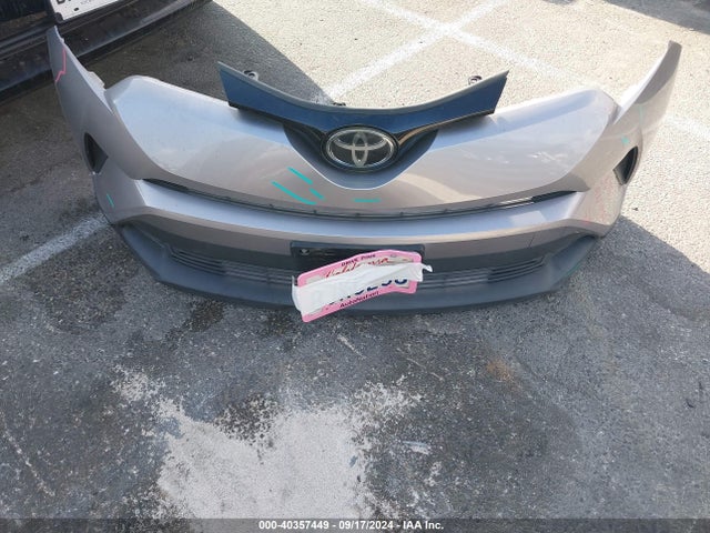 Toyota C-HR LE 2019 JTNKHMBX6K1037677 Image 12